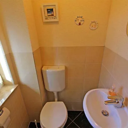 Ferienhaus Waren 8881 Holiday home *