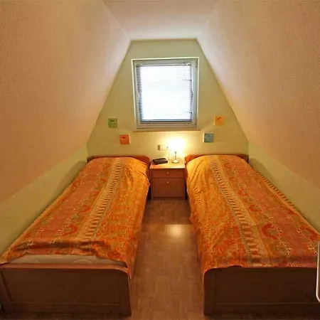 Ferienhaus Waren 8881 Holiday home *